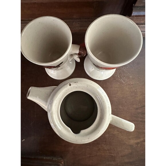 Teapot and 2 mugs holding hands by GRES Avon Korea 1970 vintage ceramic set - Picture 3 of 4